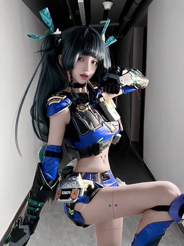 信不信青衣前辈的脚力_1