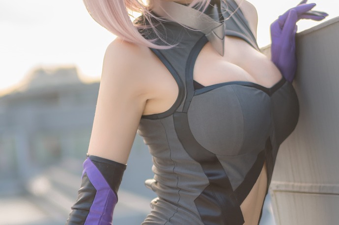 08