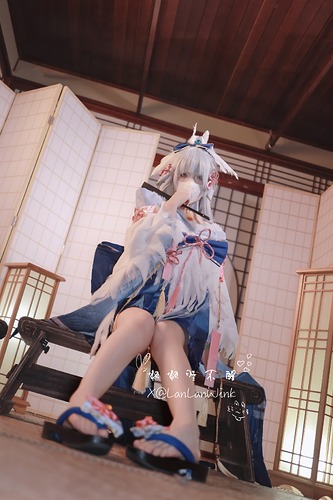 懒懒睡不醒 (LanLanWink) cosplay Ayaka Kamisato - Genshin Impact (2)