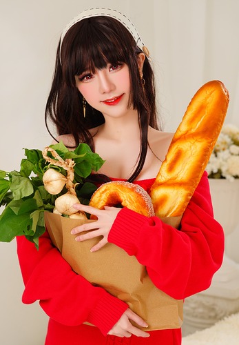 03_Yor_Housewife_3